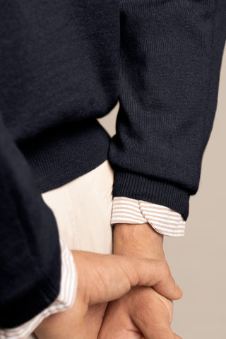 Vicuña V-Neck Sweater | Navy Blue