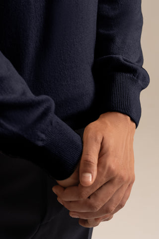 Vicuña Turtle Neck  | Navy Blue