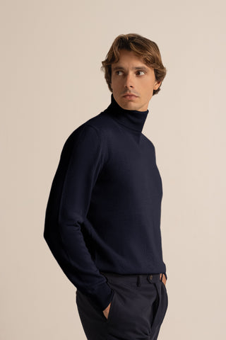 Vicuña Turtle Neck  | Navy Blue